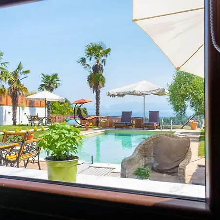 Golden Mountain Villa